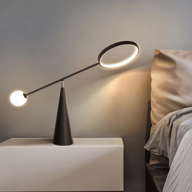 Lampe de chevet LED moderne